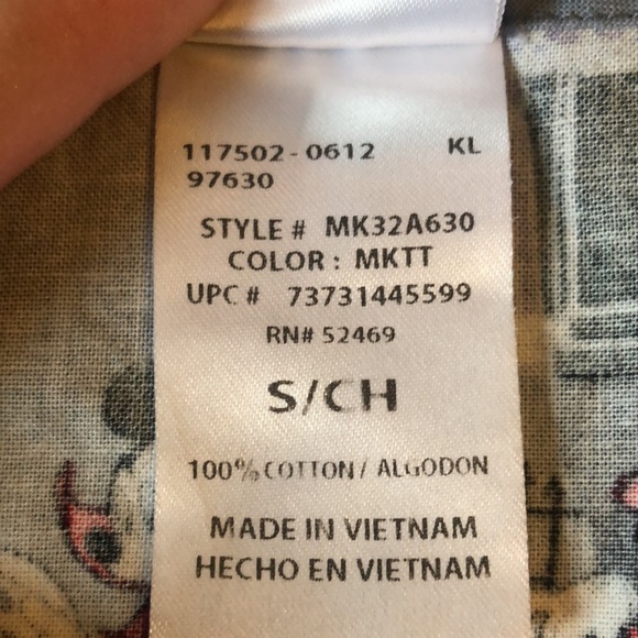 Disney Halloween scrub top - Picture 7 of 9